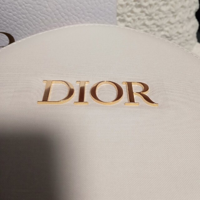 Dior(ディオール)の新品♡ディオール　ノベルティポーチ レディースのファッション小物(ポーチ)の商品写真