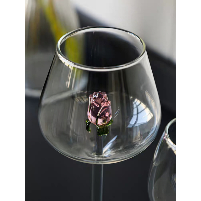 ワイングラス2点セット·シャンパングラス 食器 ハート　薔薇　綺麗な　高級感