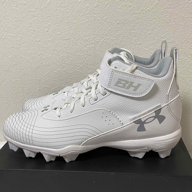 新品 UNDER ARMOUR パーパーモデル27cm スパイク 限定