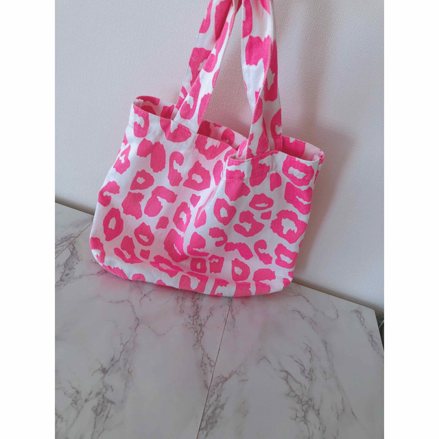 レオパード ピンク トートバッグ レディースのバッグ(トートバッグ)の商品写真