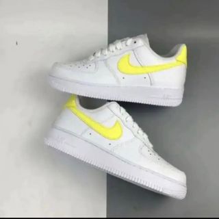 ナイキ(NIKE)のNIKE ナイキ エアフォース1 07 イエロー ロー(スニーカー)