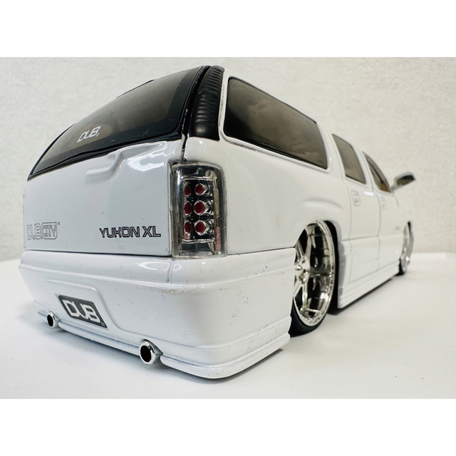 Chevrolet - Jada/'02 GMC Yukonユーコン Denaliデナリ 1/24 絶版の