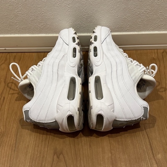 NIKE(ナイキ)のNIKE AIR MAX 95 Essential メンズの靴/シューズ(スニーカー)の商品写真