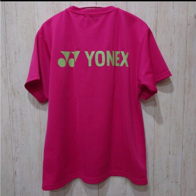 YONEX(ヨネックス)の美品☆YONEX　限定Tシャツ　SS スポーツ/アウトドアのスポーツ/アウトドア その他(バドミントン)の商品写真