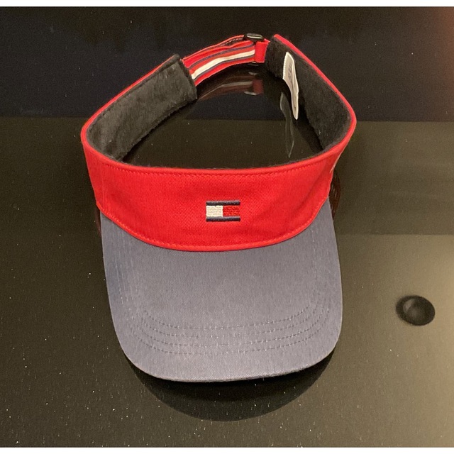 TOMMY HILFIGER(トミーヒルフィガー)のトミーヒルフィガー　サンバイザー スポーツ/アウトドアのゴルフ(その他)の商品写真