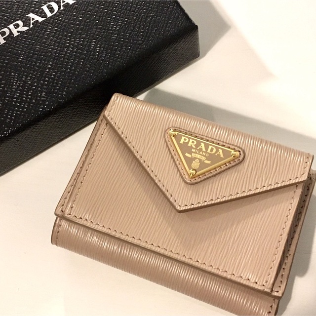 大量入荷 PRADA PRADA銀座正規店購入品 折り財布 ブルー三つ折り財布