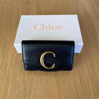 クロエ(Chloe)のクロエ　Chloe  C  シー　チャーム　カードケース　黒(名刺入れ/定期入れ)