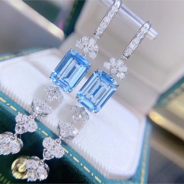 最高の品質 天然アクアマリン ¥ k18 ピアス3.83+4.1ct ダイヤ ピアス