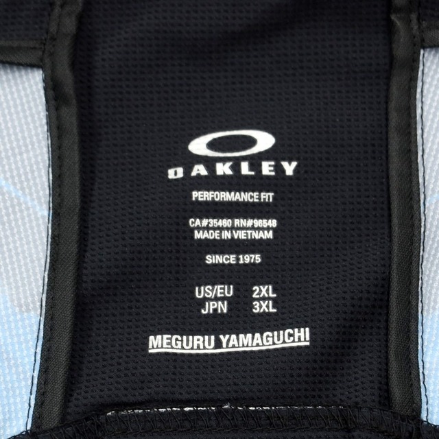 Oakley(オークリー)の【中古】オークリー OAKLEY × 山口歴 日本限定 ソフトシェルジャケット【サイズ3XL】【メンズ】 メンズのジャケット/アウター(マウンテンパーカー)の商品写真