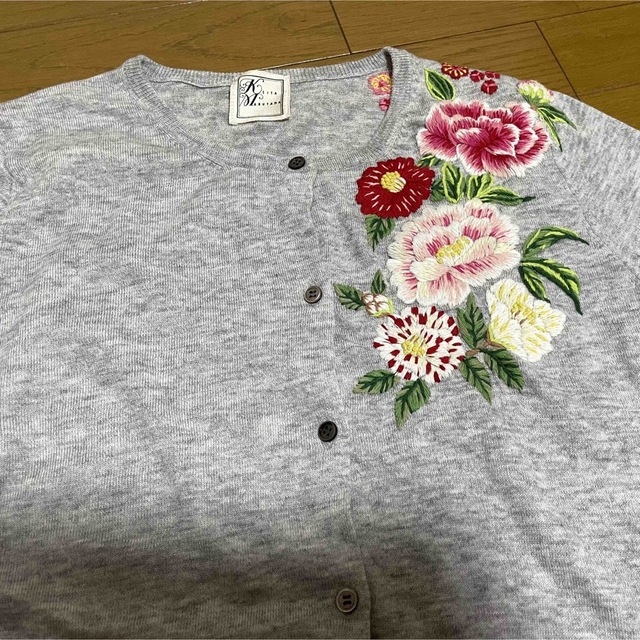 ●ケイタマルヤマ花刺繍カーディガン