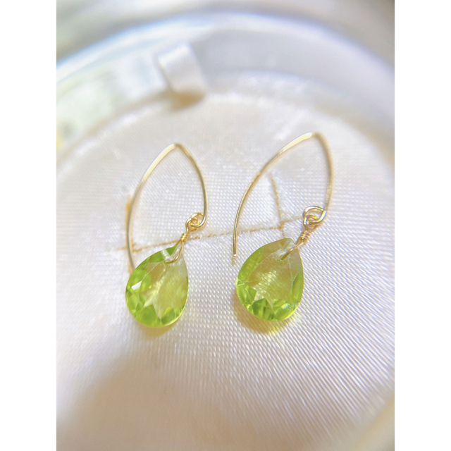 K18 ペリドット フックピアス | www.hartwellspremium.com