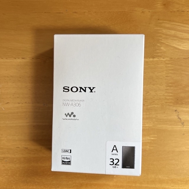 未使用に近い　SONY ウォークマン NW-A306 LC純正ケース付き