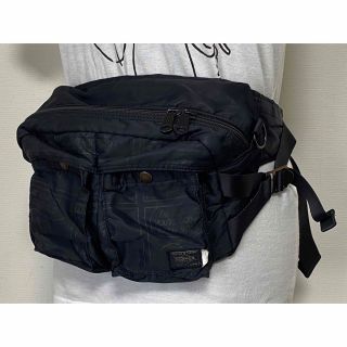 ポーター(PORTER)のPORTER/スヌーピー/限定/ウエストバッグ/コラボ/ピーナッツ/タンカー/黒(ボディバッグ/ウエストポーチ)