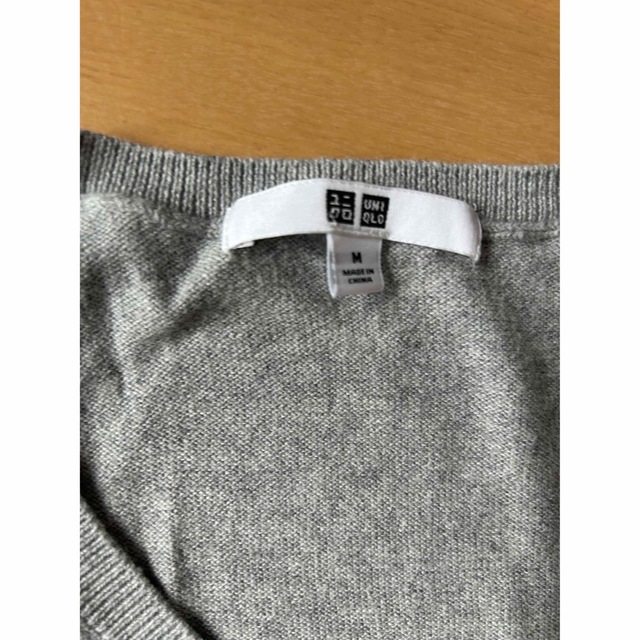 UNIQLO(ユニクロ)のcoco様専用＊UNIQLO グレーのＶネックニット レディースのトップス(ニット/セーター)の商品写真