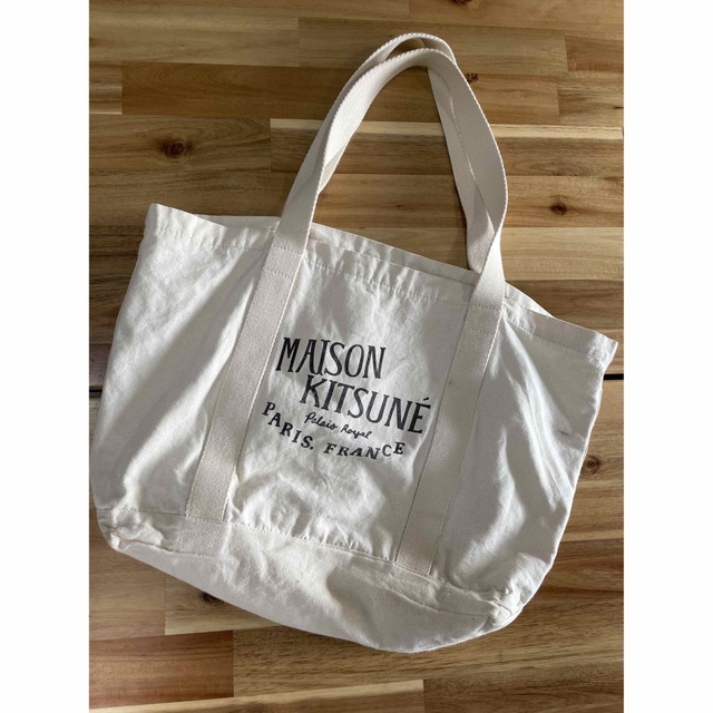 MAISON KITSUNE'(メゾンキツネ)のメゾンキツネ　トートバッグ レディースのバッグ(トートバッグ)の商品写真