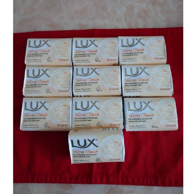LUX(ラックス)のLUX　石鹸 コスメ/美容のボディケア(ボディソープ/石鹸)の商品写真