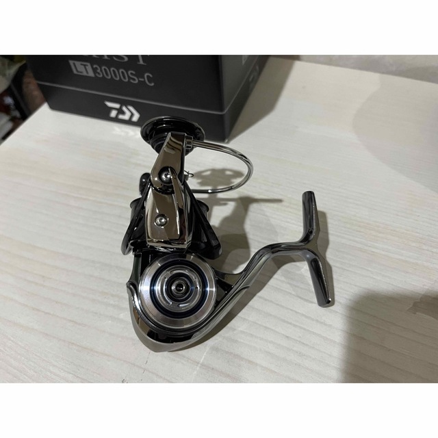 ダイワ 18 イグジスト LT3000S-C ボディ 新品同様-