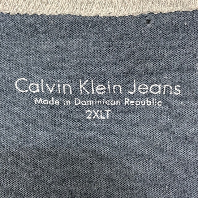 Calvin Klein(カルバンクライン)のカルバンクライン ジーンズ Calvin Klein Jeans リンガー Tシャツ プリント 半袖 サイズ：2XL ネイビー×グレー 【中古】トリムTシャツ メンズのトップス(Tシャツ/カットソー(半袖/袖なし))の商品写真