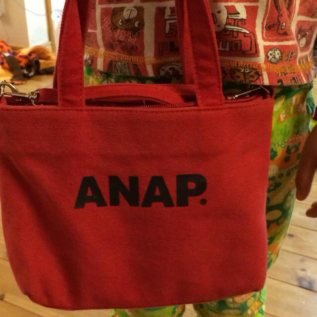 ANAP Kids(アナップキッズ)のANAPショルダー レディースのバッグ(ショルダーバッグ)の商品写真