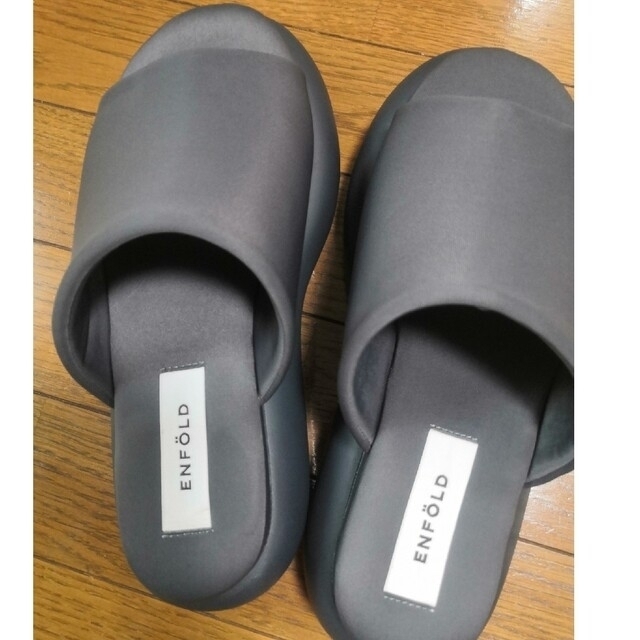 ENFOLD(エンフォルド)のエンフォルド Floating Sandals サンダル レディースの靴/シューズ(サンダル)の商品写真