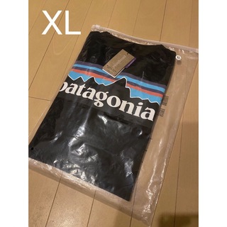 パタゴニア(patagonia)の新品 patagonia パタゴニア Tシャツ P-6LOGO ブラック XL(Tシャツ/カットソー(七分/長袖))
