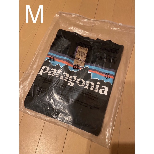 新品 patagonia パタゴニア Tシャツ P-6LOGO ブラック M