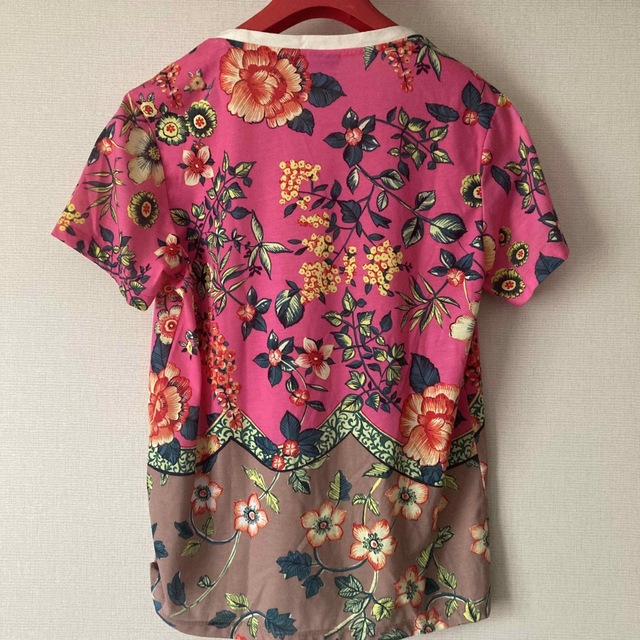 adidas(アディダス)の【adidas originals】花柄　Tシャツ　ピンク　ビッグトレフォイル レディースのトップス(Tシャツ(半袖/袖なし))の商品写真