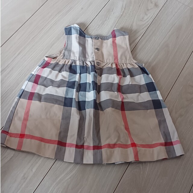 BURBERRY(バーバリー)のBURBERRYワンピースとカーディガン キッズ/ベビー/マタニティのキッズ服女の子用(90cm~)(ワンピース)の商品写真