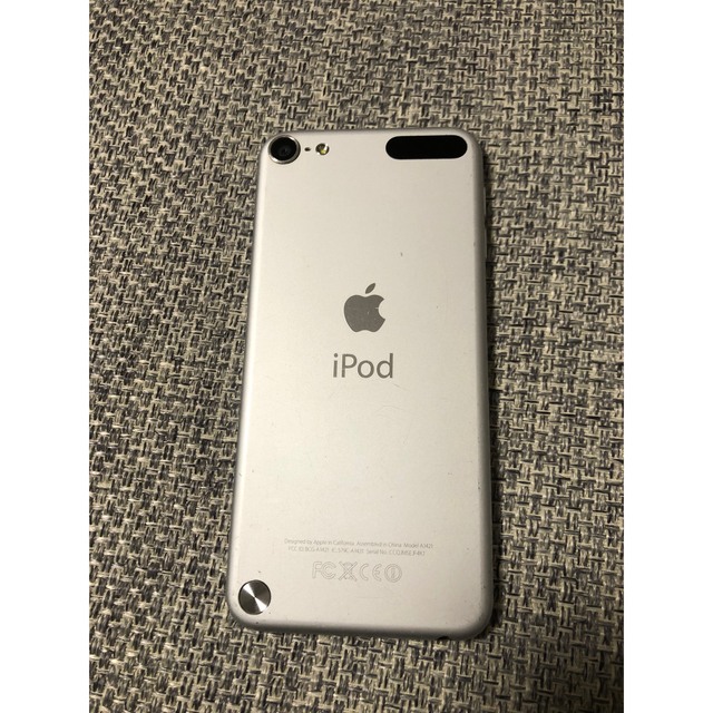 Apple(アップル)のiPod touch 第5世代 32GB スマホ/家電/カメラのオーディオ機器(ポータブルプレーヤー)の商品写真