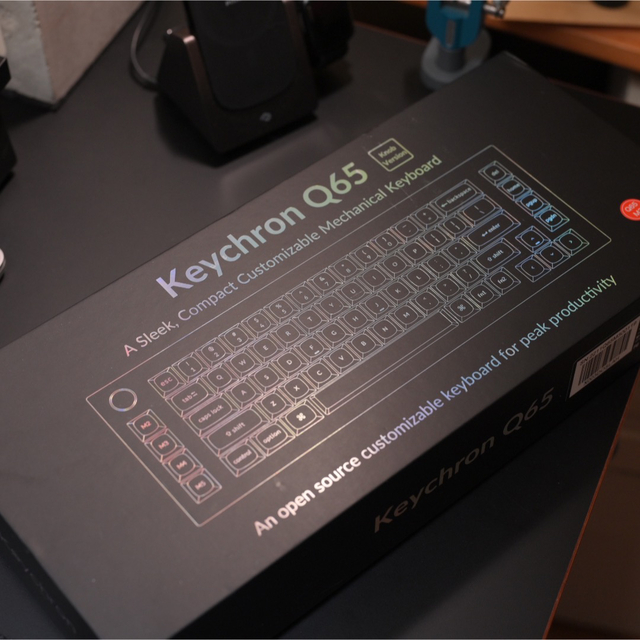 Keychron Q65 メカニカルキーボード　茶軸 スマホ/家電/カメラのPC/タブレット(PC周辺機器)の商品写真