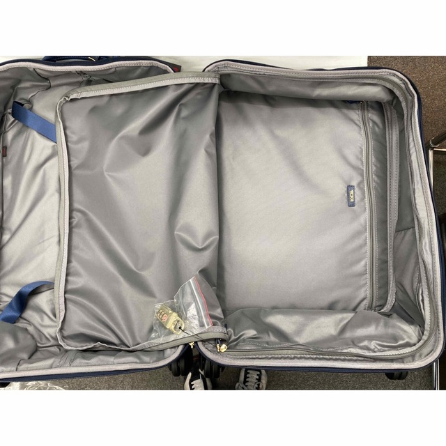 新品未使用】TUMIキャリーケース048467OCBブルーCarry-On 高価値セリー