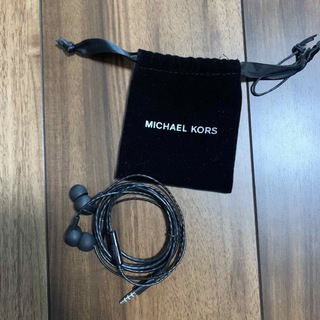 マイケルコース(Michael Kors)のMICHEAL KORS イヤホン(ヘッドフォン/イヤフォン)