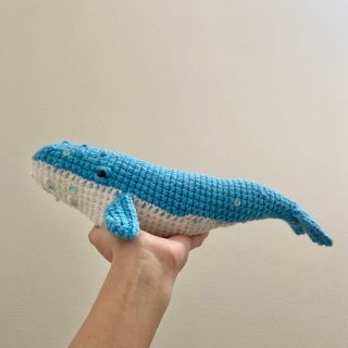 ハンドメイド　クジラのあみぐるみ　ブルー(あみぐるみ)