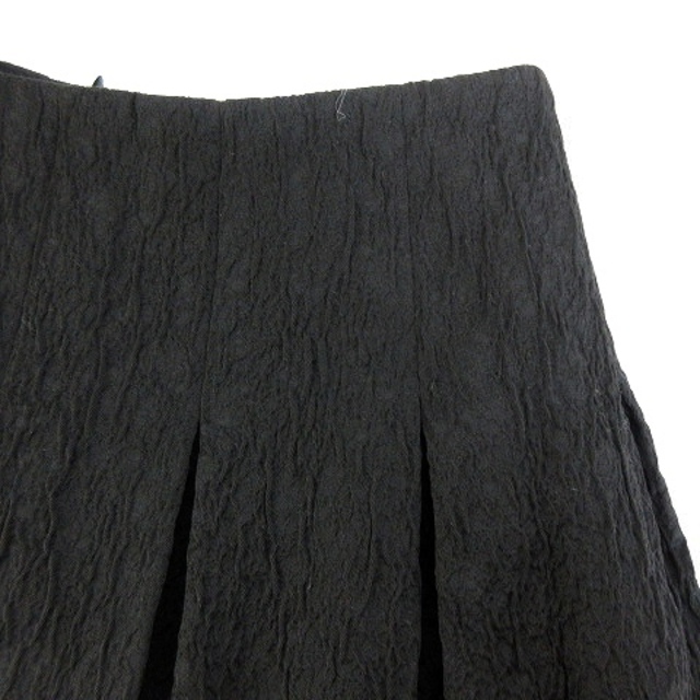 Aveniretoile(アベニールエトワール)のアベニールエトワール スカート フレア ひざ丈 バックファスナー 総柄 34 黒 レディースのスカート(ひざ丈スカート)の商品写真