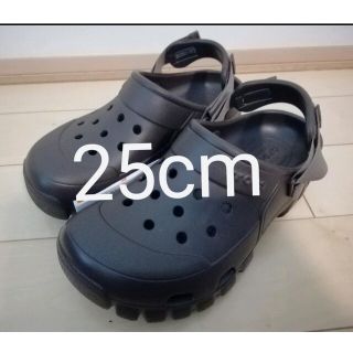 クロックス(crocs)のq6【スペシャルsale】新品タグ付 クロックス メンズ レディース 25cm(サンダル)