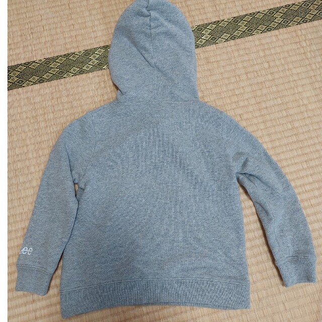 Lee(リー)のLee　100センチ　キッズ　ベビー　パーカー キッズ/ベビー/マタニティのキッズ服男の子用(90cm~)(Tシャツ/カットソー)の商品写真