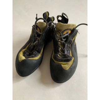 スポルティバ(LA SPORTIVA)のスポルティバ　ミウラ　40(登山用品)