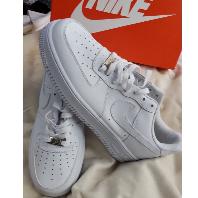 NIKEAirforce1 10 28.0 white 白エアフォース1