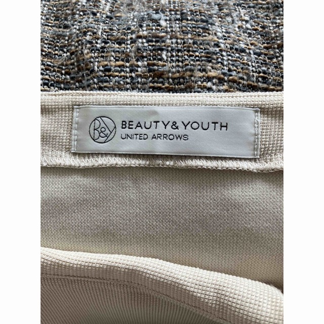 BEAUTY&YOUTH UNITED ARROWS(ビューティアンドユースユナイテッドアローズ)のBEAUTY&YOUTH ユナイテッドアローズ　トップス　袖切替　春　ベージュ レディースのトップス(カットソー(長袖/七分))の商品写真