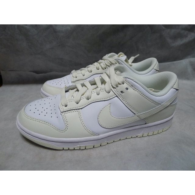 スニーカー NIKE - NIKE WMNS DUNK LOW Coconut Milk