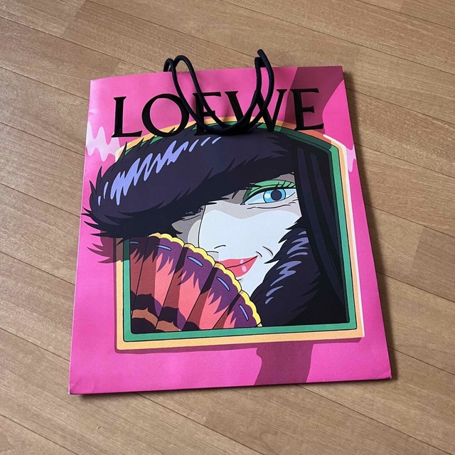 LOEWE  ロエベ　ハウルの動く城　ショッパー　荒地の魔女