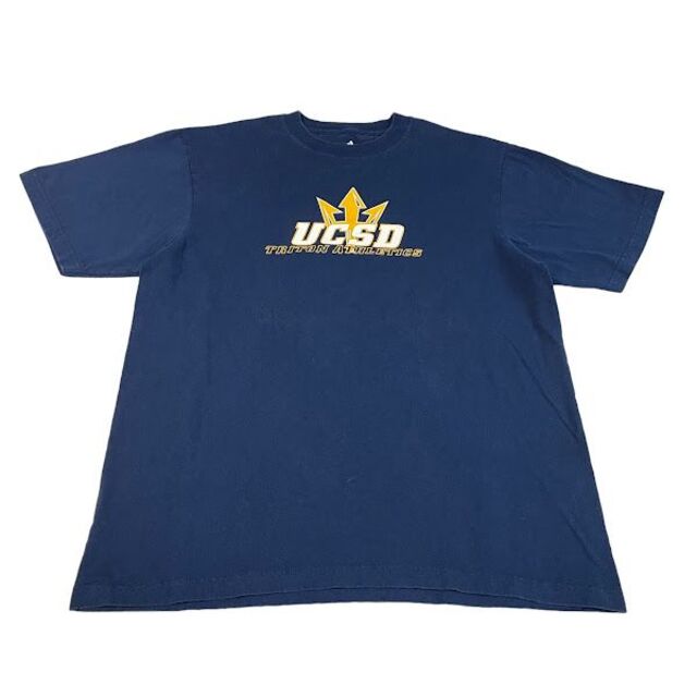 adidas(アディダス)のadidas UC San Diego カレッジ Tシャツ アディダス バスケ メンズのトップス(Tシャツ/カットソー(半袖/袖なし))の商品写真