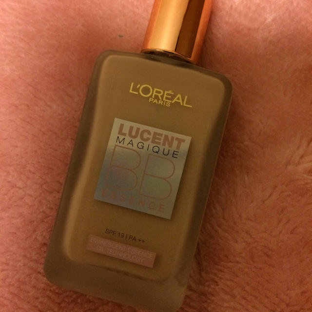 L'Oreal Paris(ロレアルパリ)のロレアルパリ ルーセントマジックBB 02 コスメ/美容のベースメイク/化粧品(BBクリーム)の商品写真