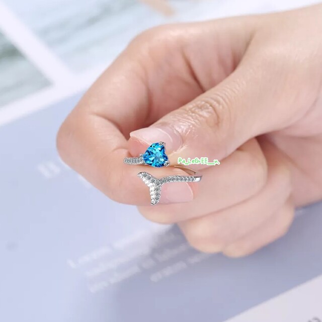 指輪　レディース　アクアマリン　3月誕生石　プラチナ　シンプル　 婚約指輪　人気 レディースのアクセサリー(リング(指輪))の商品写真