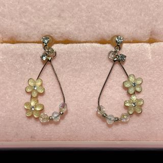 ピアス 樹脂ピアス フラワー(ピアス)