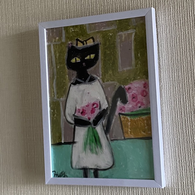 絵画 。原画【部屋の中で花を摘んだきれいなスカートを着た黒猫ちゃん