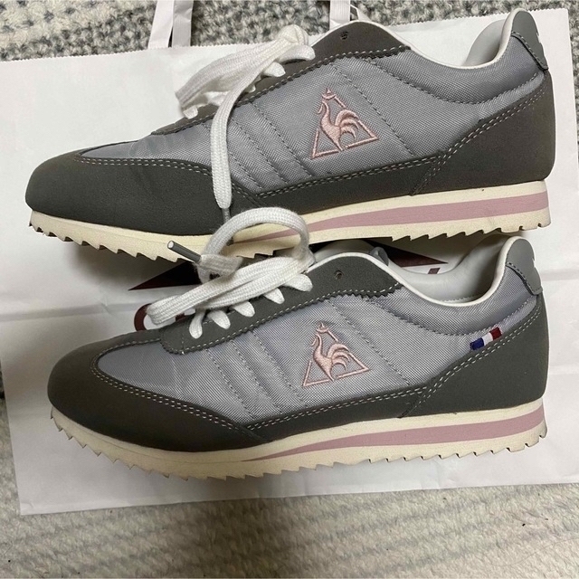 le coq sportif ルコック le coq sportif グレー×ピンク 23センチ 細目の作りの通販 by NN's shop｜ ルコックスポルティフならラクマ