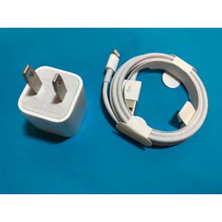 アイフォーン(iPhone)のApple ACアダプタ ケーブル　純正品(変圧器/アダプター)