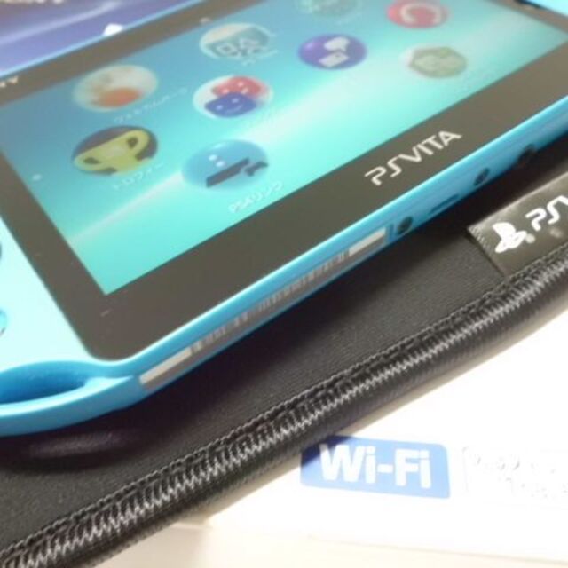 PlayStation Vita(プレイステーションヴィータ)のPSVITA PCH-2000 Aqua Blue エンタメ/ホビーのゲームソフト/ゲーム機本体(携帯用ゲーム機本体)の商品写真