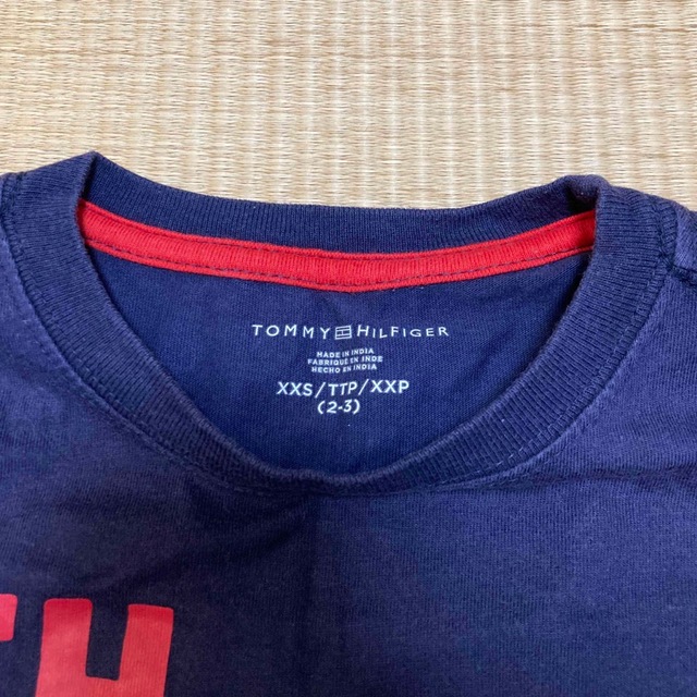 TOMMY HILFIGER(トミーヒルフィガー)のトミーヒルフィガー　キッズロンT2枚セットXXS（2-3） キッズ/ベビー/マタニティのキッズ服男の子用(90cm~)(Tシャツ/カットソー)の商品写真